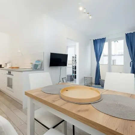 Jasny Z Balkonem W Swinoujsciu By Renters Apartment *