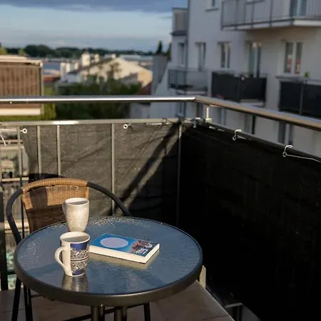 Jasny Z Balkonem W Swinoujsciu By Renters Apartment Swinemünde