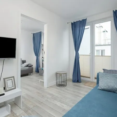Jasny Z Balkonem W Swinoujsciu By Renters Apartment Swinemünde